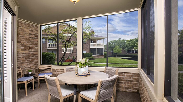 Private Screened Patio